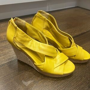 Cole Han wedges size 6.5